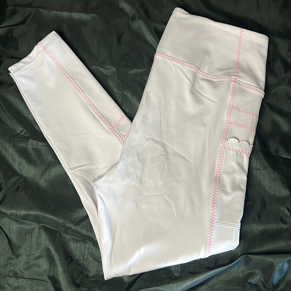 Lavender leggings w/pockets